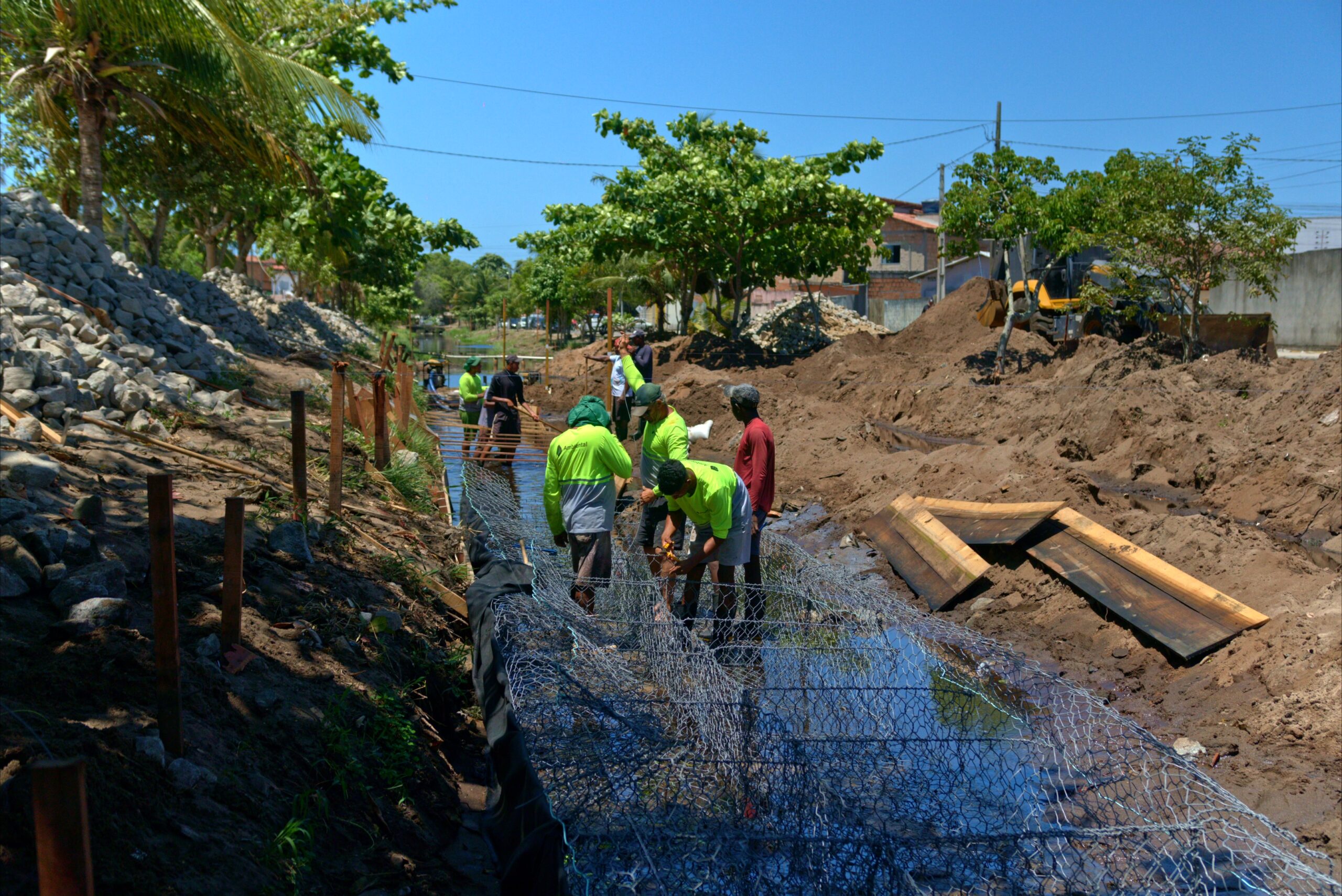 Prado avança na macrodrenagem e ergue quase 4 km de muros de gabião nas valas da cidade 8 001 00000001 scaled